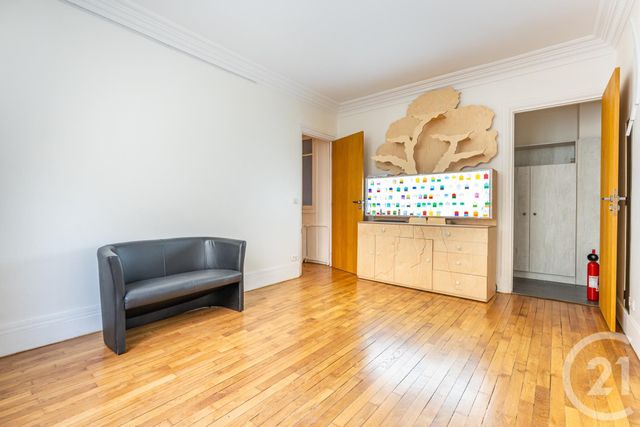Appartement Local à vendre - 3 pièces - 55.79 m2 - PARIS - 75017 - ILE-DE-FRANCE - Century 21 Montparnasse Pasteur