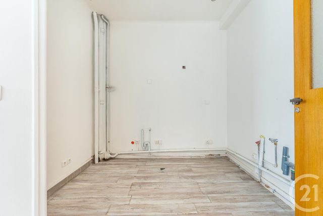 Appartement Local à vendre - 3 pièces - 55.79 m2 - PARIS - 75017 - ILE-DE-FRANCE - Century 21 Montparnasse Pasteur