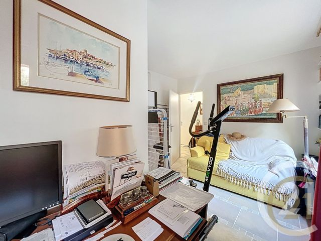 Afficher la photo en grand Appartement F4 à vendre - 4 pièces - 93.55 m2 - PARIS - 75015 - ILE-DE-FRANCE - Century 21 Montparnasse Pasteur