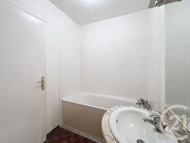 Appartement T3 à vendre - 3 pièces - 57.25 m2 - PARIS - 75015 - ILE-DE-FRANCE - Century 21 Montparnasse Pasteur