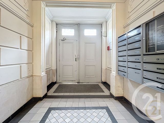 Afficher la photo en grand Appartement F3 à vendre - 3 pièces - 53.35 m2 - PARIS - 75015 - ILE-DE-FRANCE - Century 21 Montparnasse Pasteur