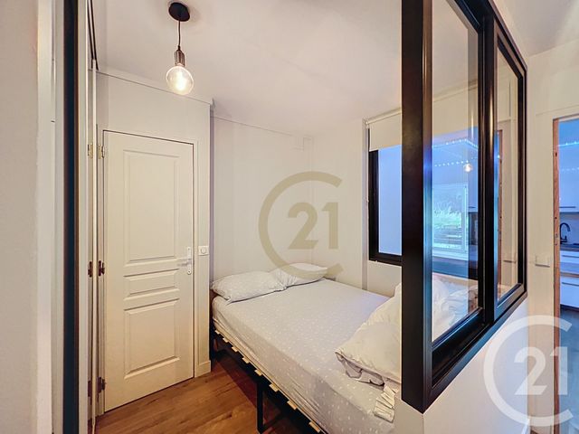 Appartement Studio à louer - 1 pièce - 29.98 m2 - PARIS - 75015 - ILE-DE-FRANCE - Century 21 Montparnasse Pasteur