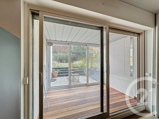 Appartement Studio à louer - 1 pièce - 29.98 m2 - PARIS - 75015 - ILE-DE-FRANCE - Century 21 Montparnasse Pasteur