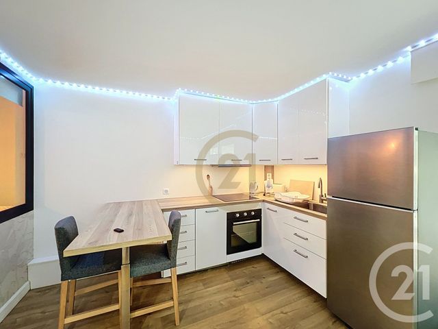 Appartement Studio à louer PARIS