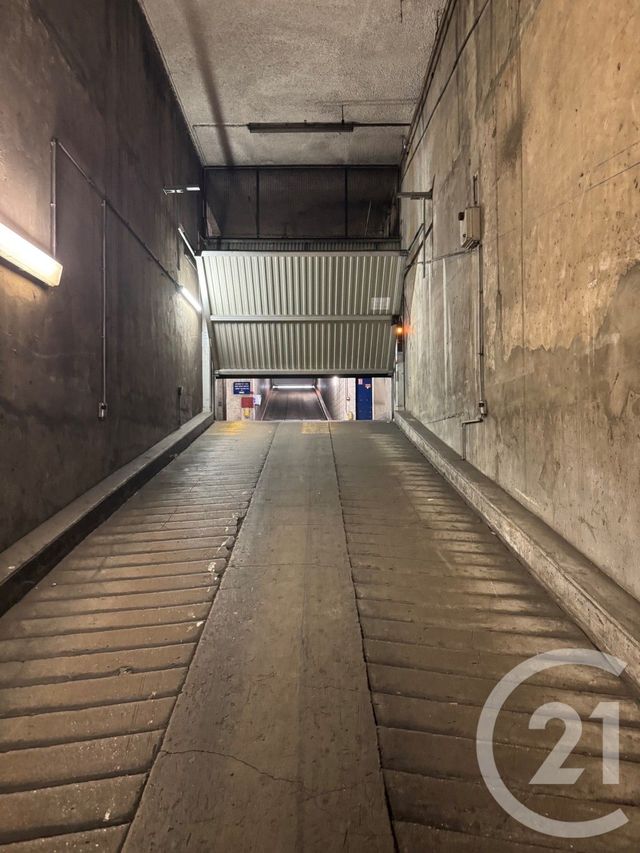parking à louer - 11.32 m2 - PARIS - 75015 - ILE-DE-FRANCE - Century 21 Montparnasse Pasteur