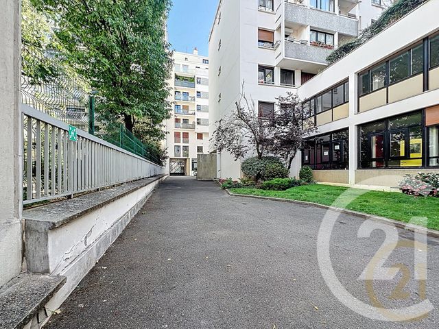 Afficher la photo en grand Appartement T3 à vendre - 3 pièces - 60.08 m2 - PARIS - 75015 - ILE-DE-FRANCE - Century 21 Montparnasse Pasteur